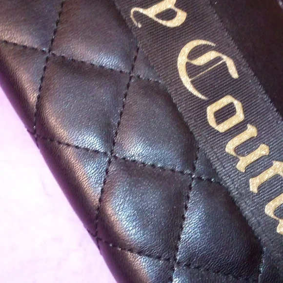 Juicy Couture Large Wallet - Picture 4 of 11